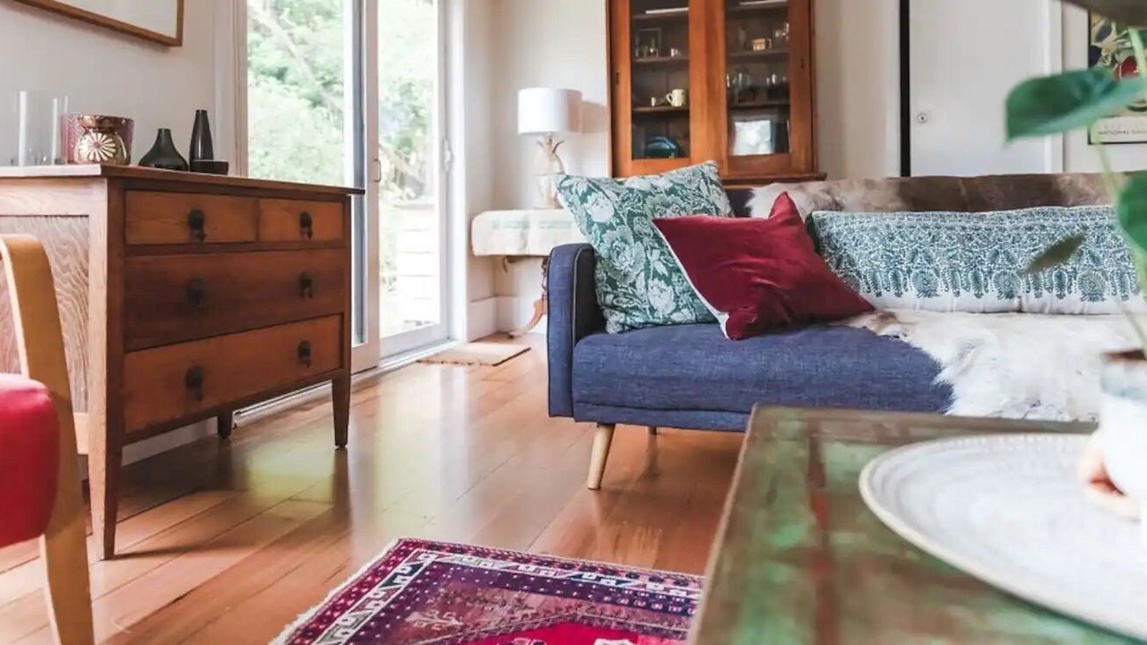 Photo of Livingroom in Red Hill South