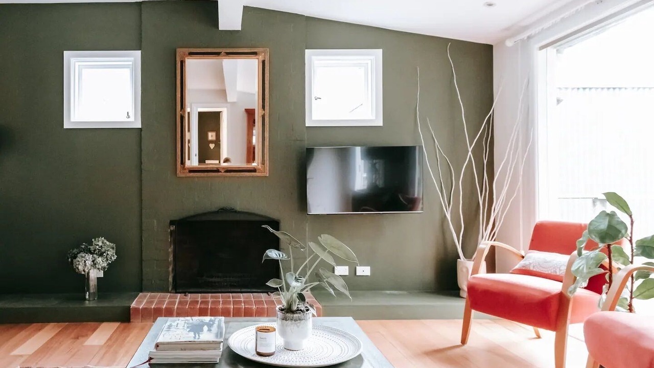 Photo of Livingroom in Red Hill South
