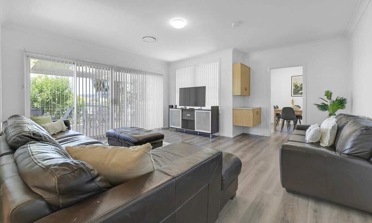 Photo of Livingroom in South Bathurst