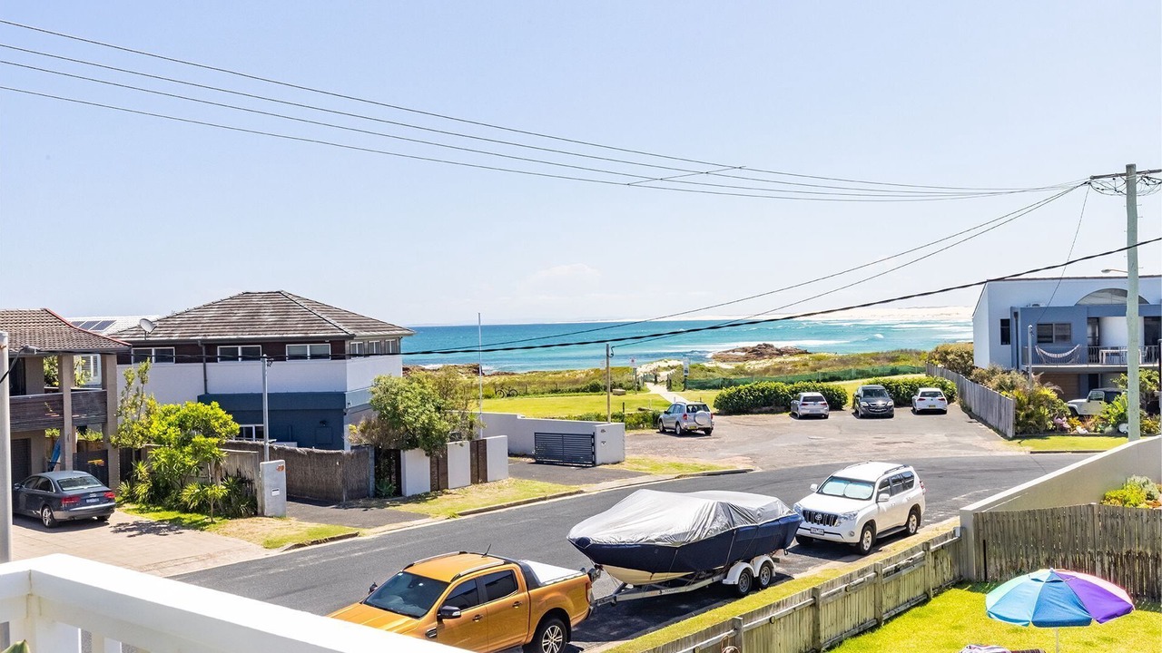 Photo of Outdoor in Anna Bay