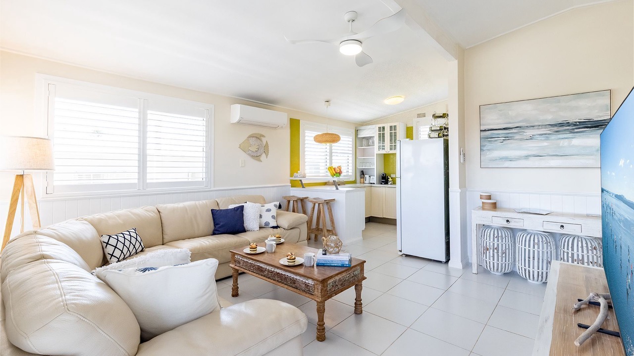 Photo of Livingroom in Anna Bay