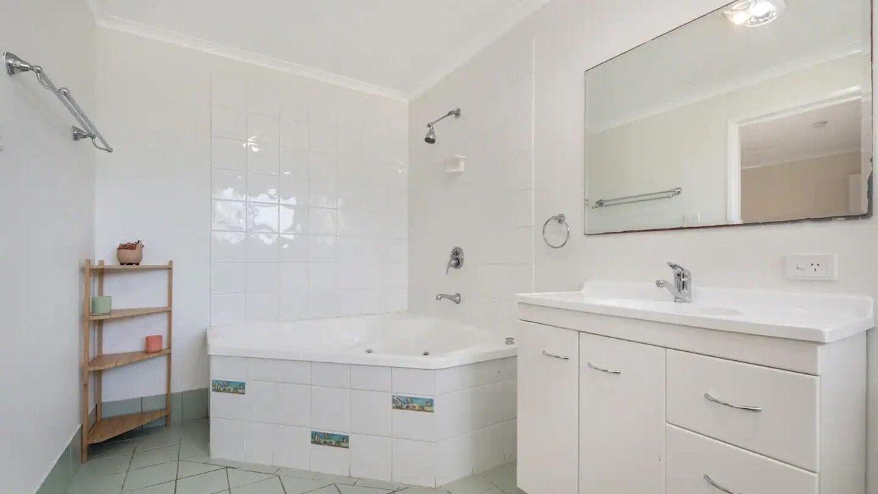 Photo of Bathroom in Battery Hill