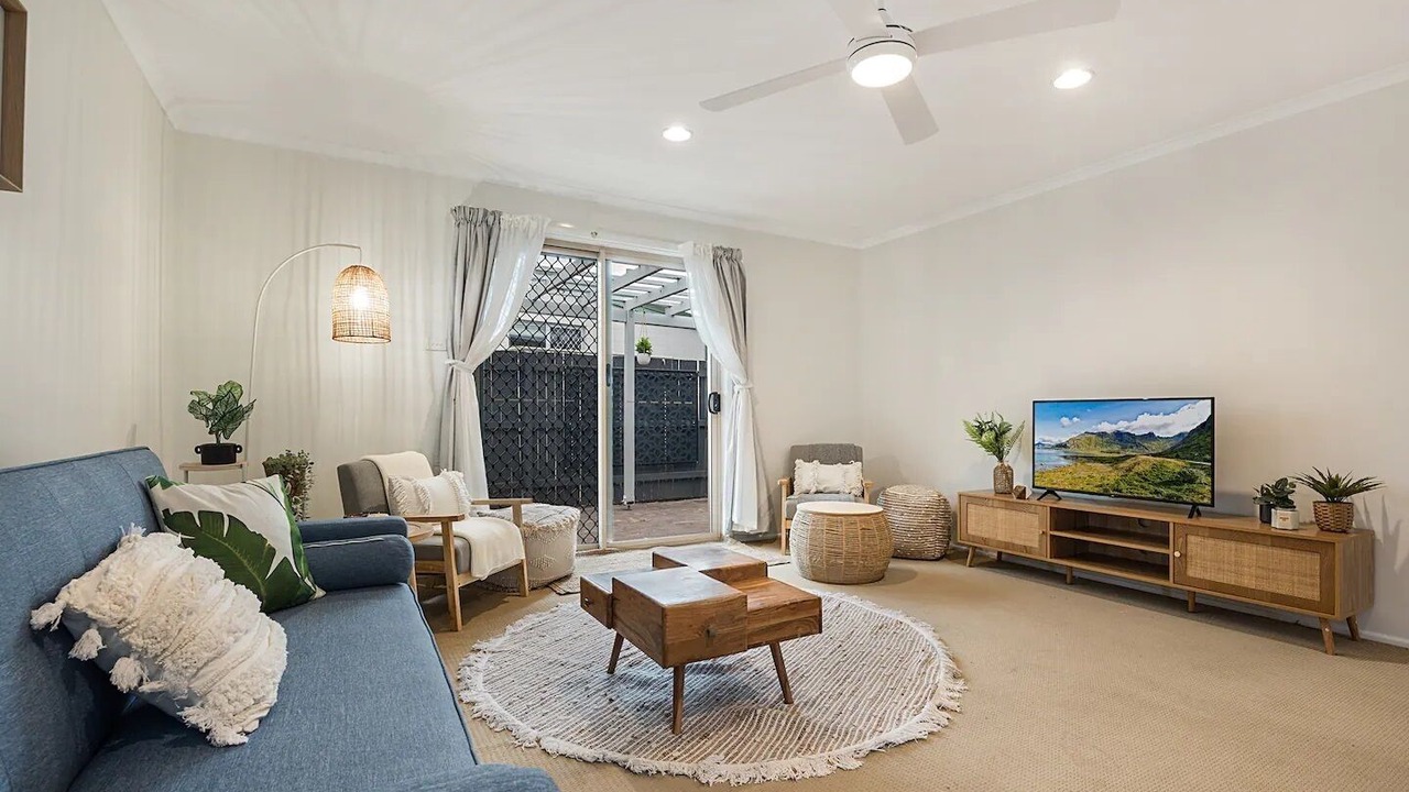 Photo of Livingroom in Battery Hill
