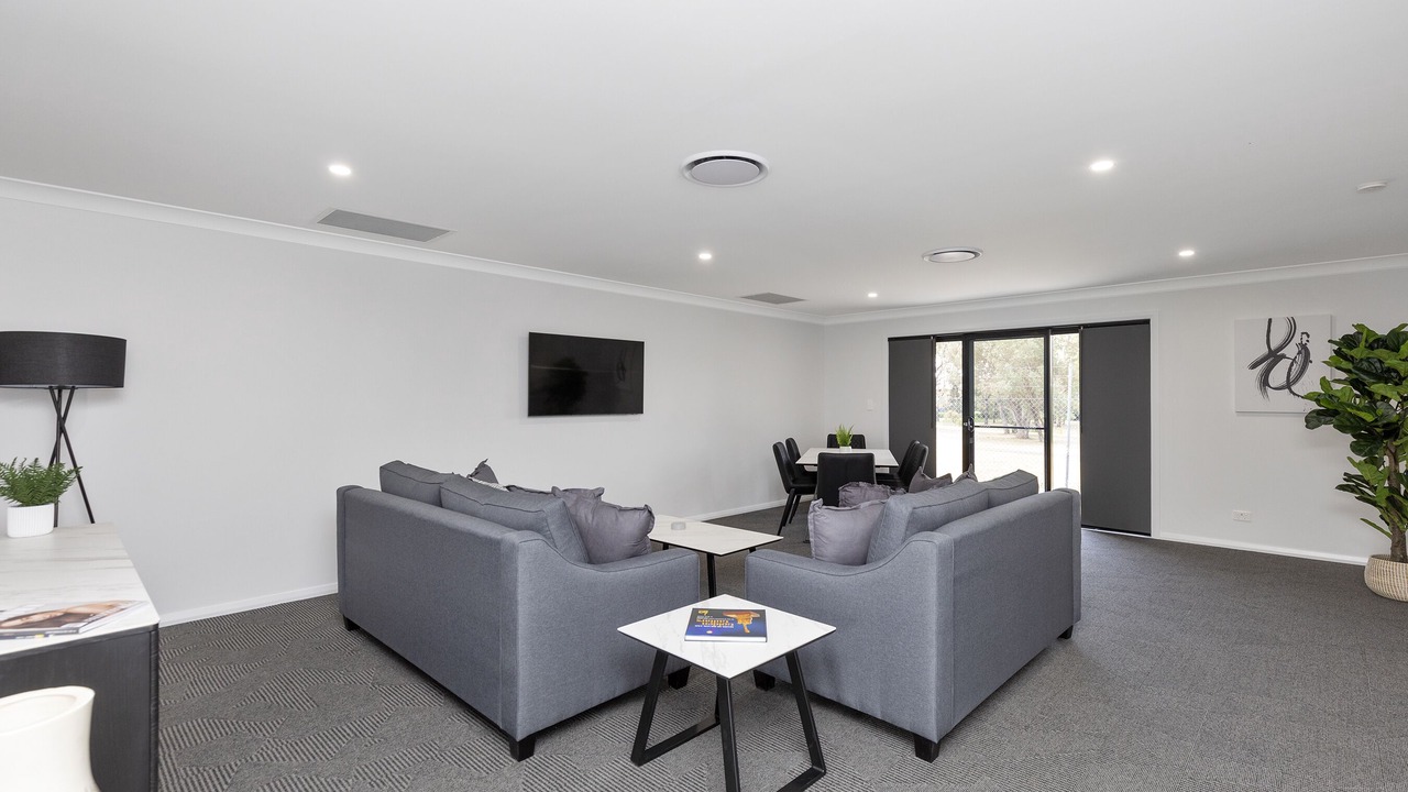 Photo of Livingroom in Hillvue