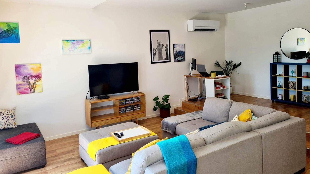 Photo of Livingroom in Maddingley