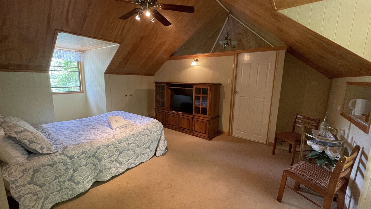 Photo of Bedroom in Booroobin