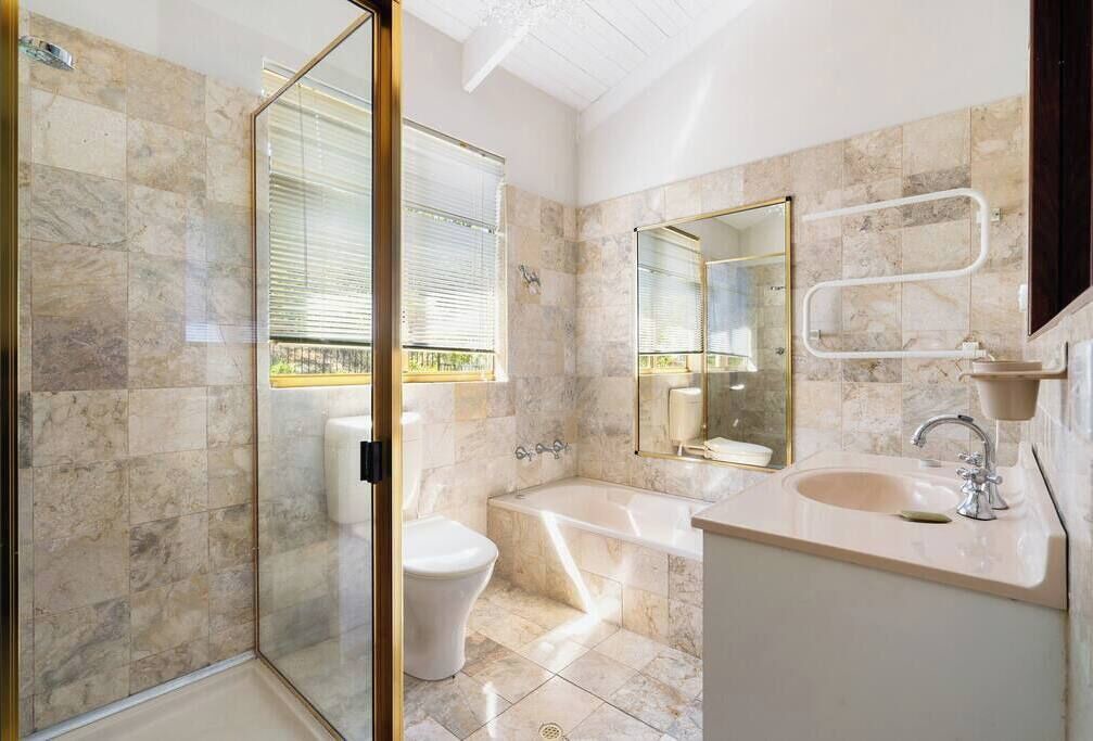 Photo of Bathroom in Peppermint Grove Beach