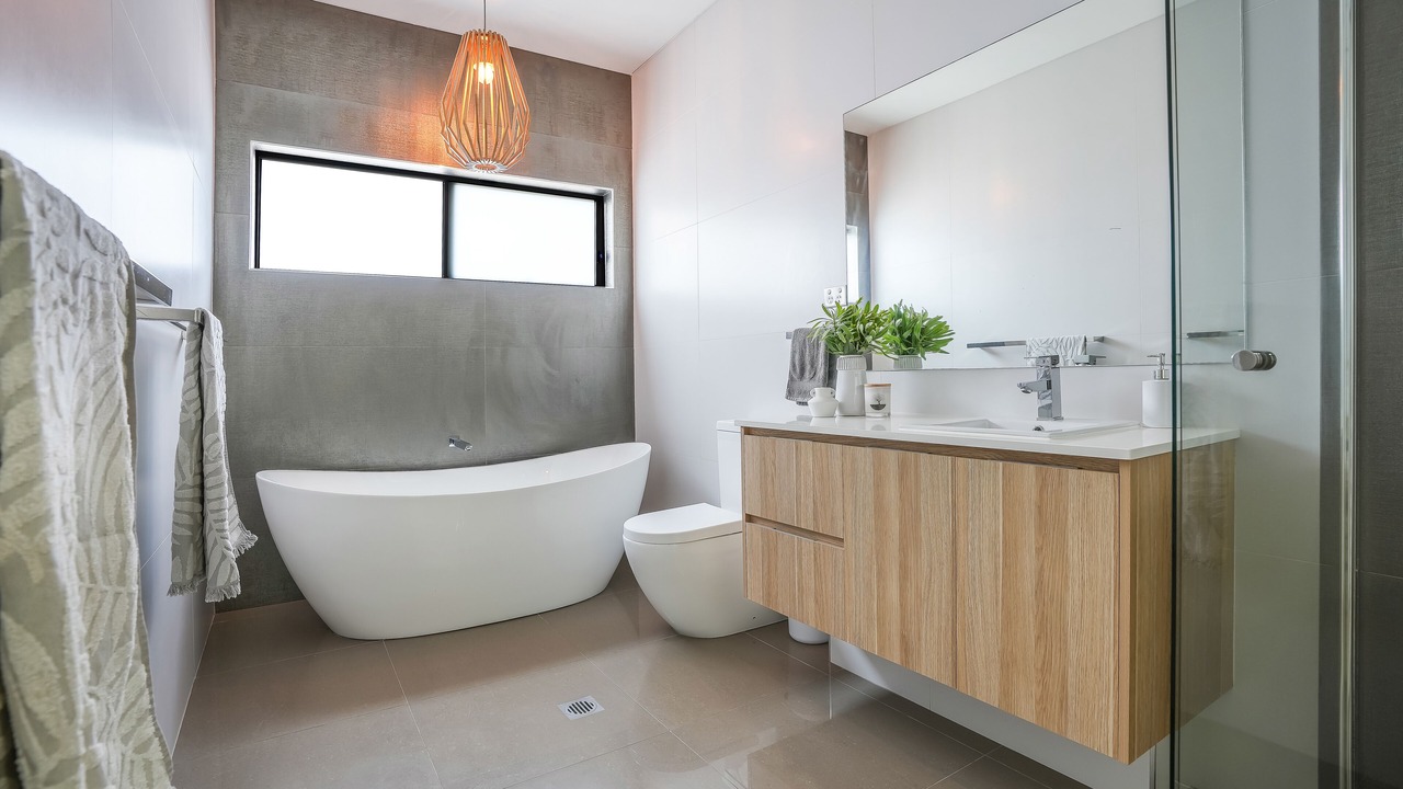 Photo of Bathroom in Shell Cove