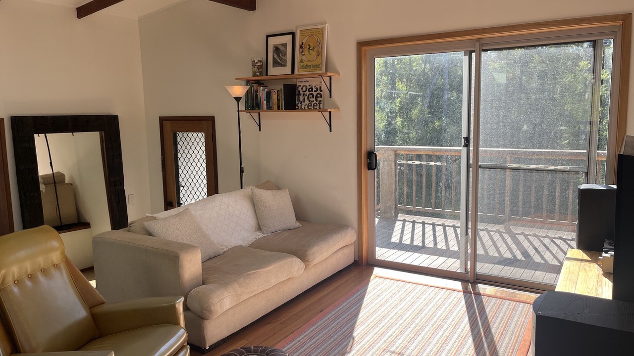 Photo of Livingroom in Whoota