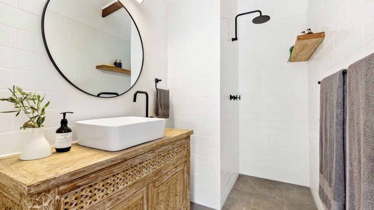 Photo of Bathroom in Whoota