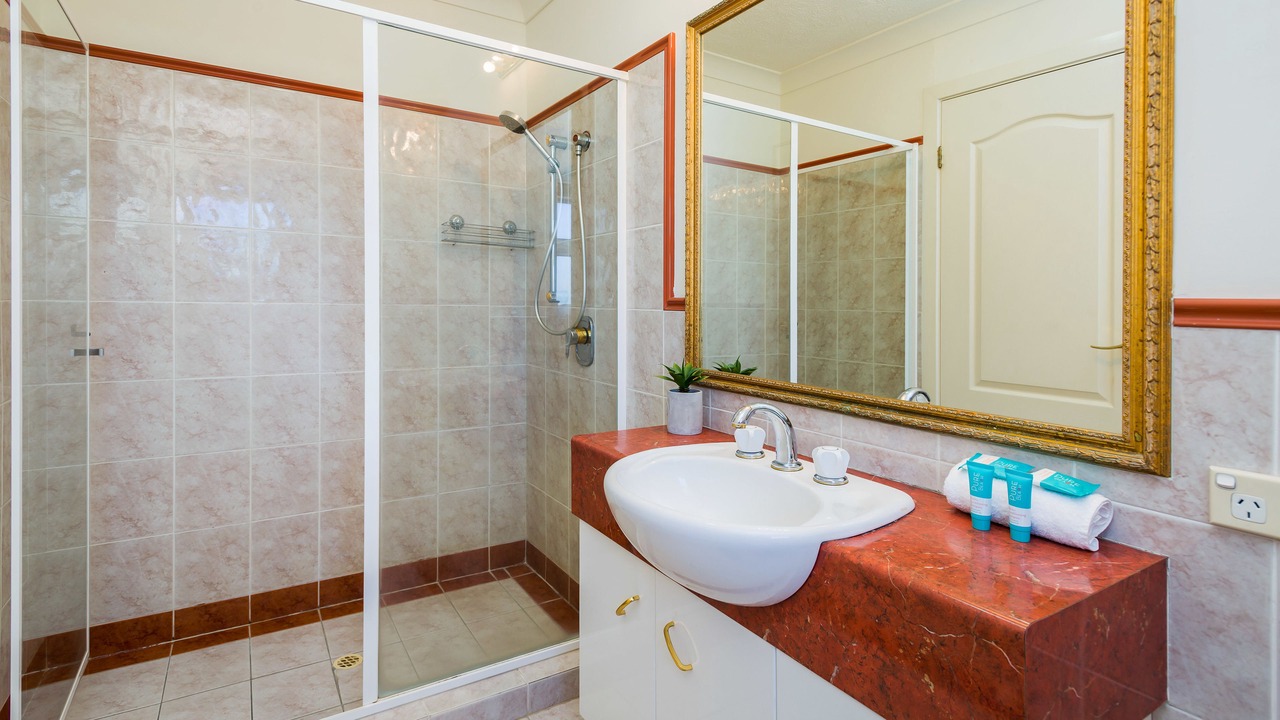 Photo of Bathroom in Broadbeach