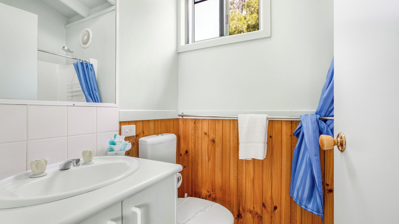 Photo of Bathroom in Halls Gap
