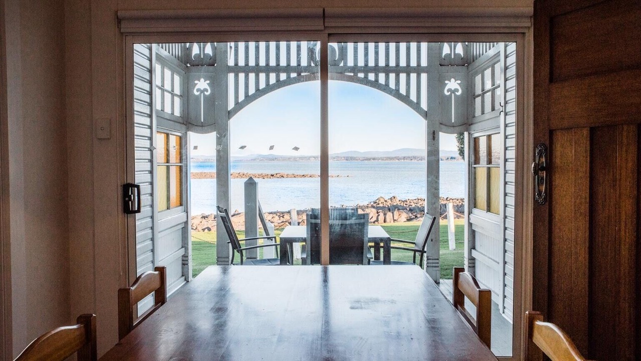 Photo of Livingroom in Low Head