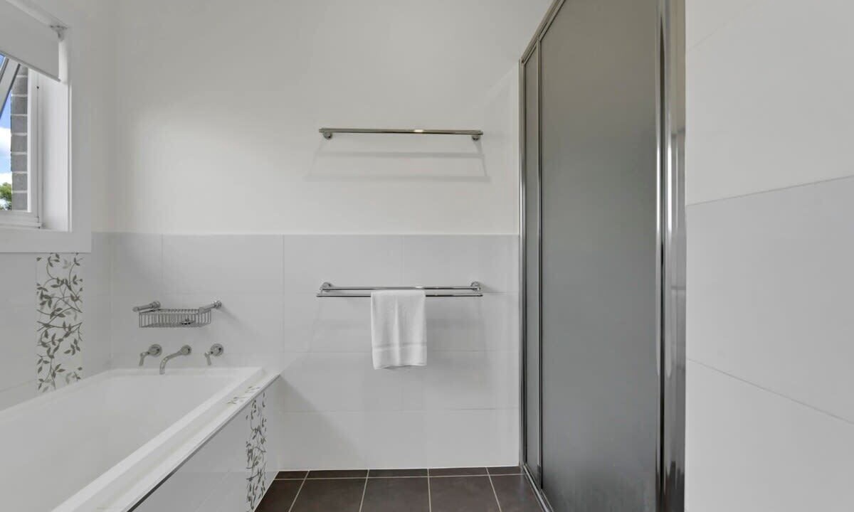 Photo of Bathroom in Calare