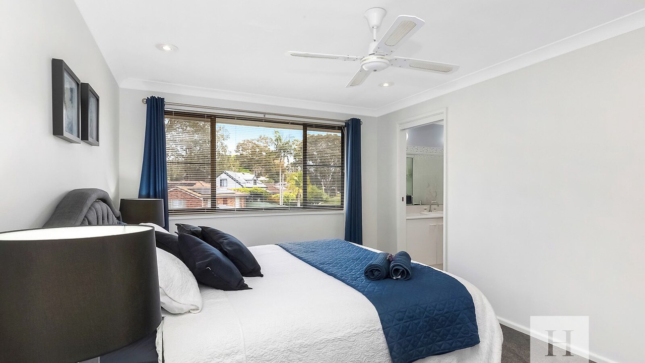 Photo of Bedroom in Mannering Park