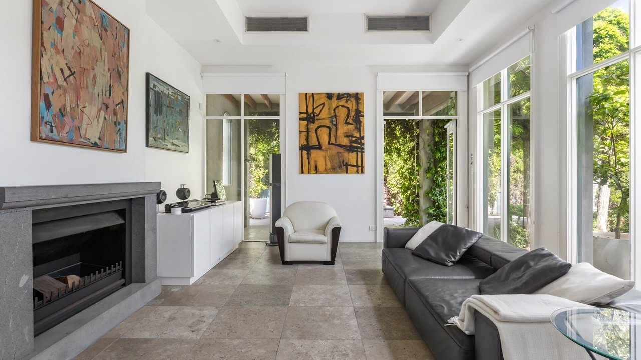 Photo of Livingroom in St Kilda West