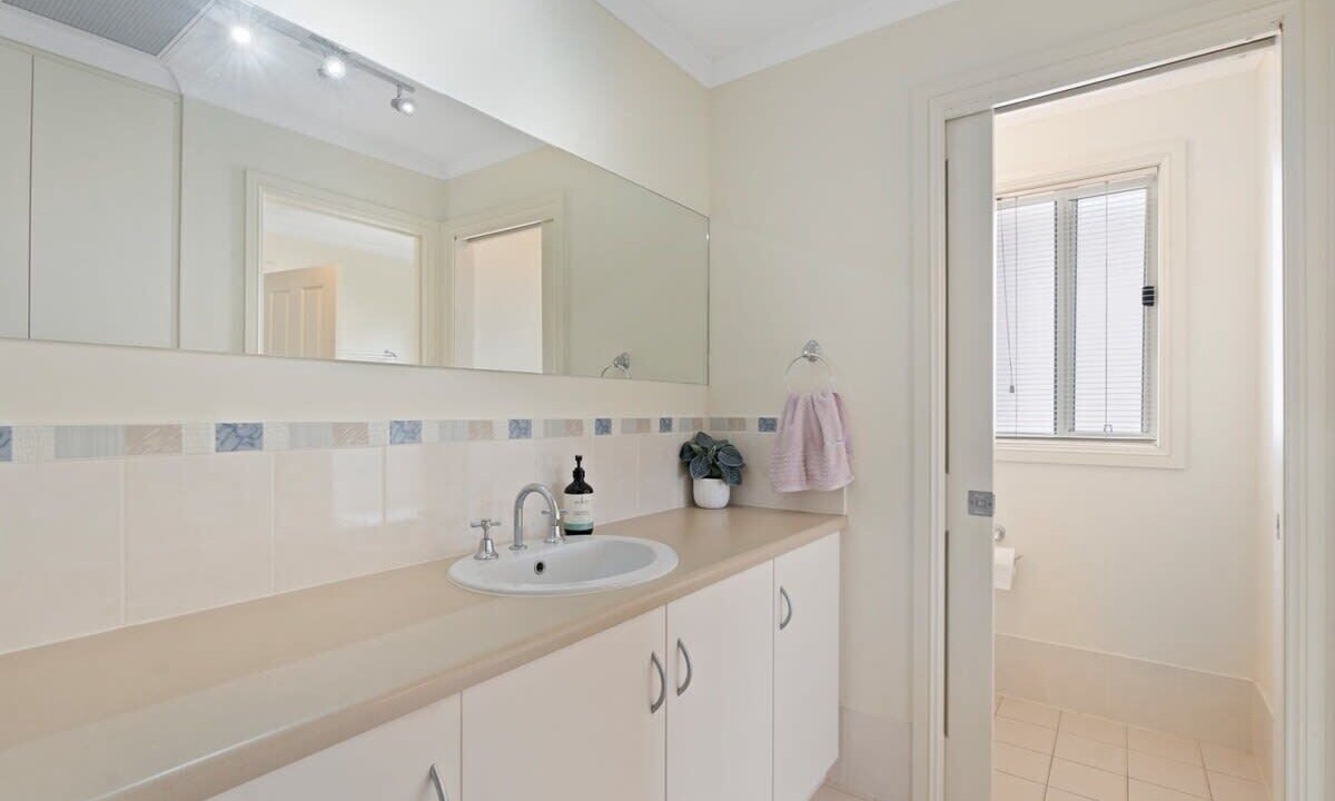 Photo of Bathroom in Encounter Bay