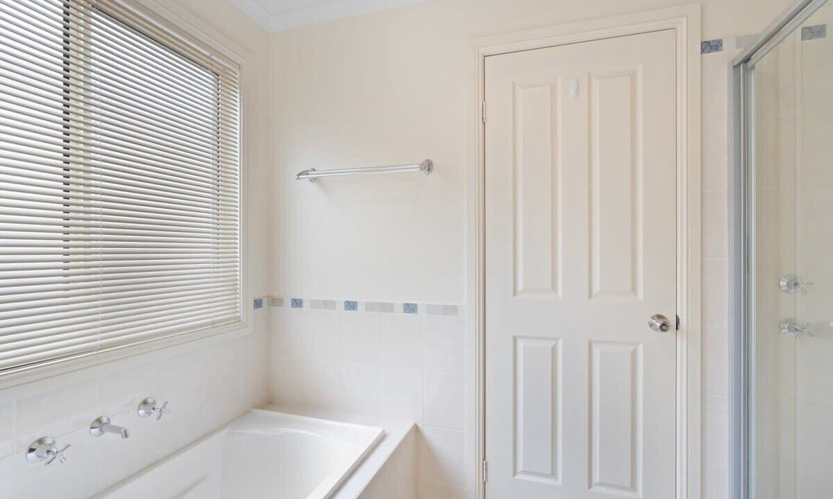 Photo of Bathroom in Encounter Bay