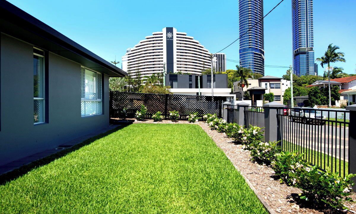 Photo of Outdoor in Broadbeach Waters
