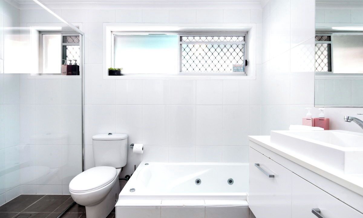 Photo of Bathroom in Broadbeach Waters