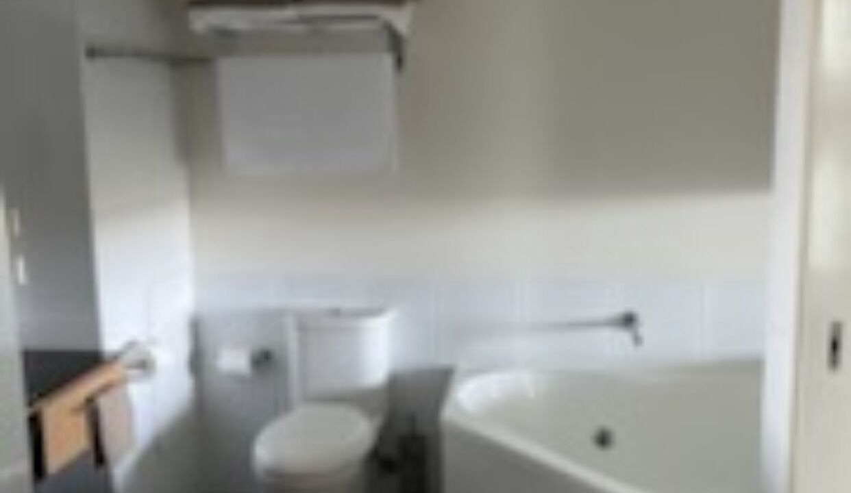 Photo of Bathroom in Pelican Waters
