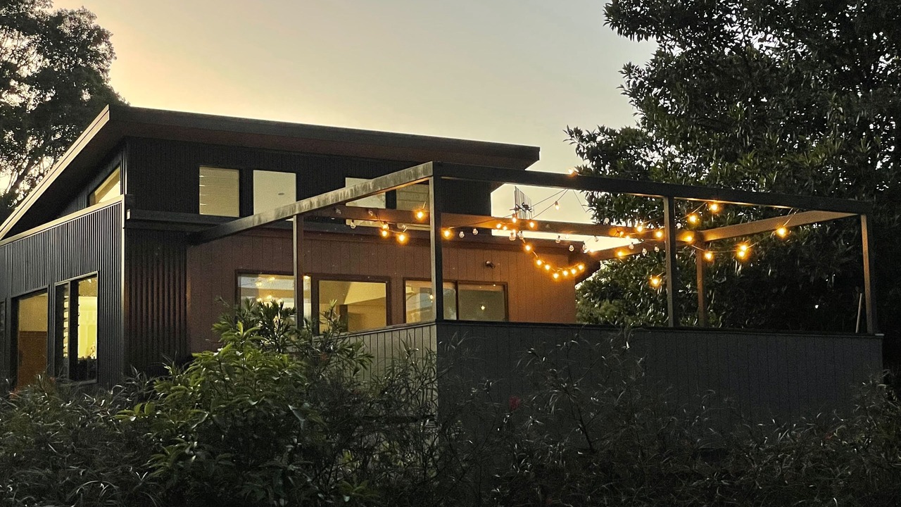 Photo of Patio Balcony in Denhams Beach