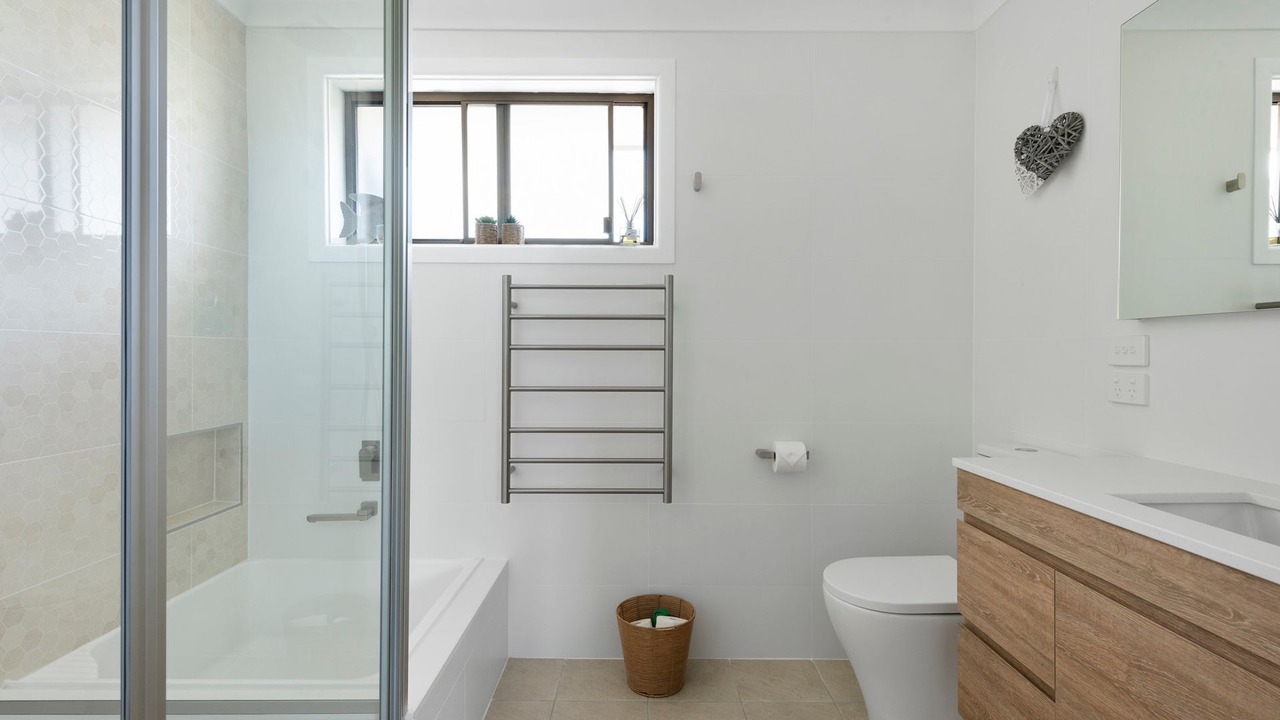 Photo of Bathroom in Narrawallee
