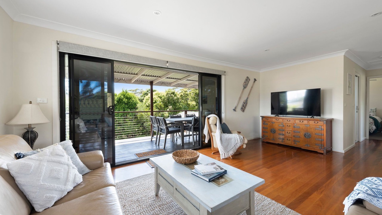 Photo of Livingroom in Narrawallee