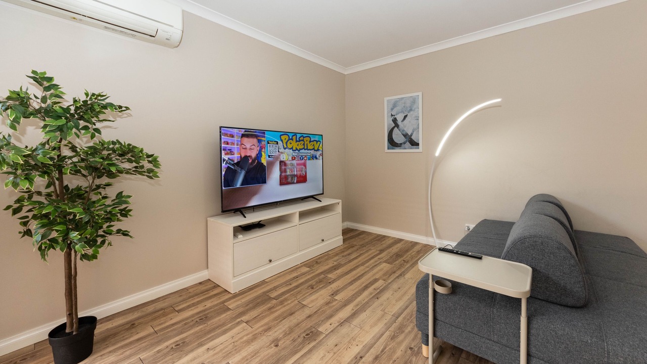 Photo of Livingroom in Cloverdale