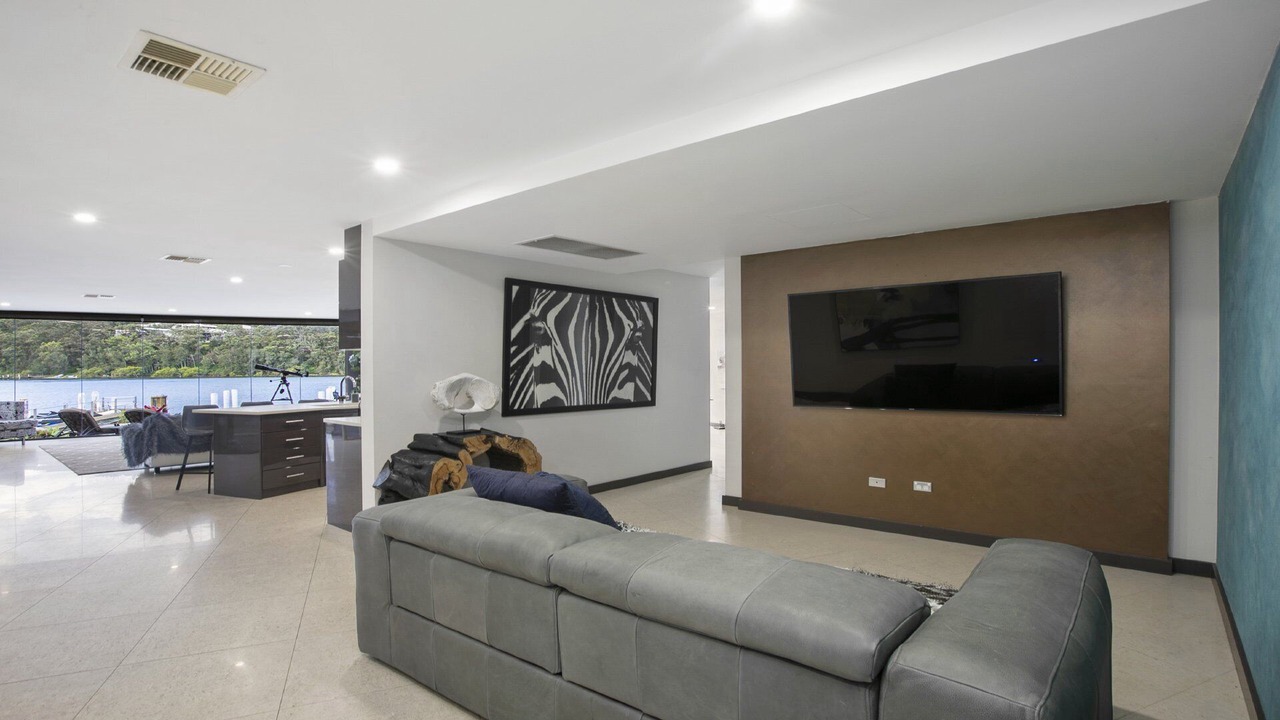 Photo of Livingroom in Booker Bay
