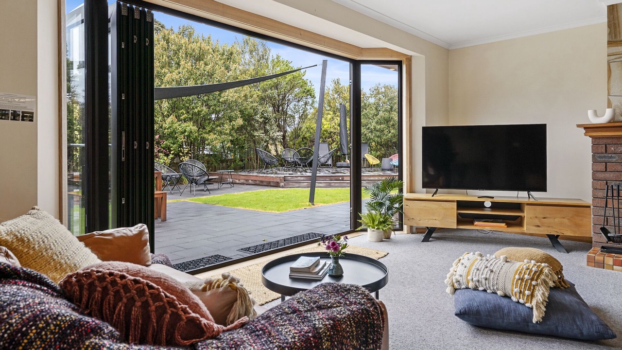 Photo of Livingroom in Adventure Bay