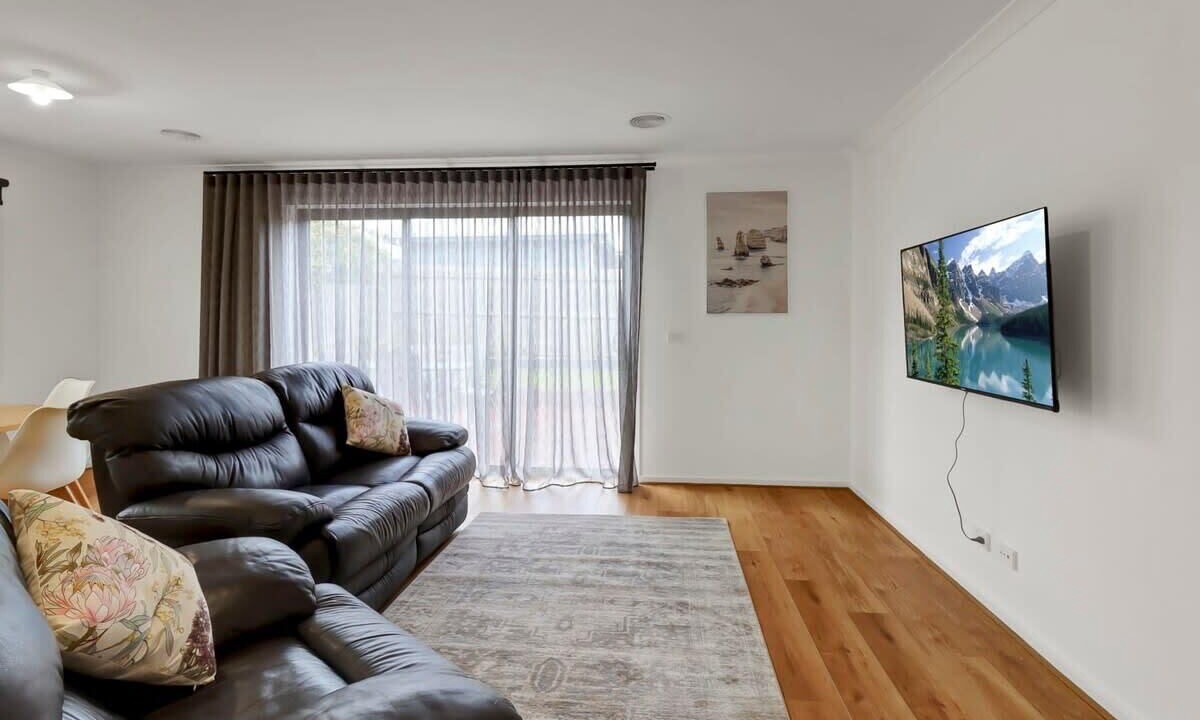 Photo of Livingroom in Belmont