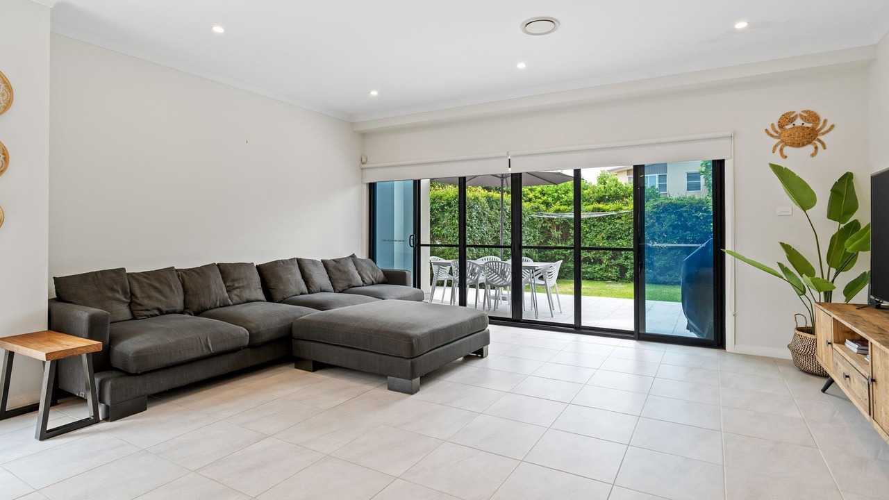 Photo of Livingroom in The Entrance North