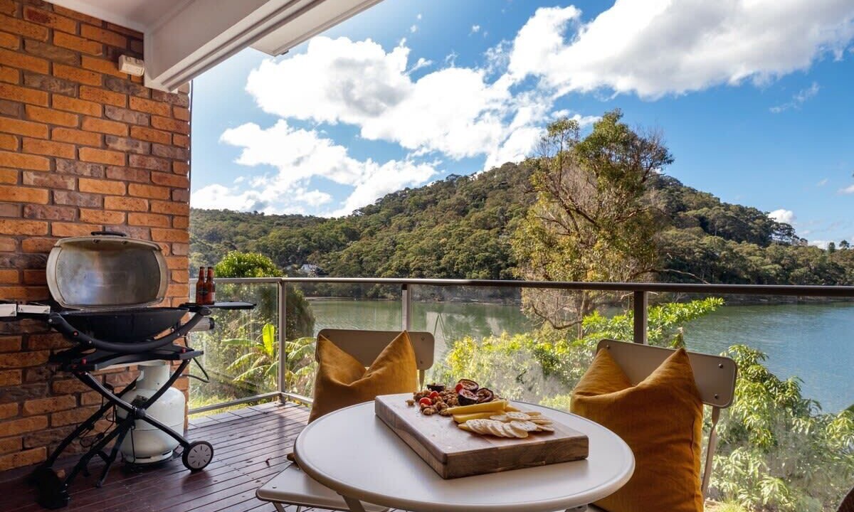 Photo of Patio Balcony in Horsfield Bay