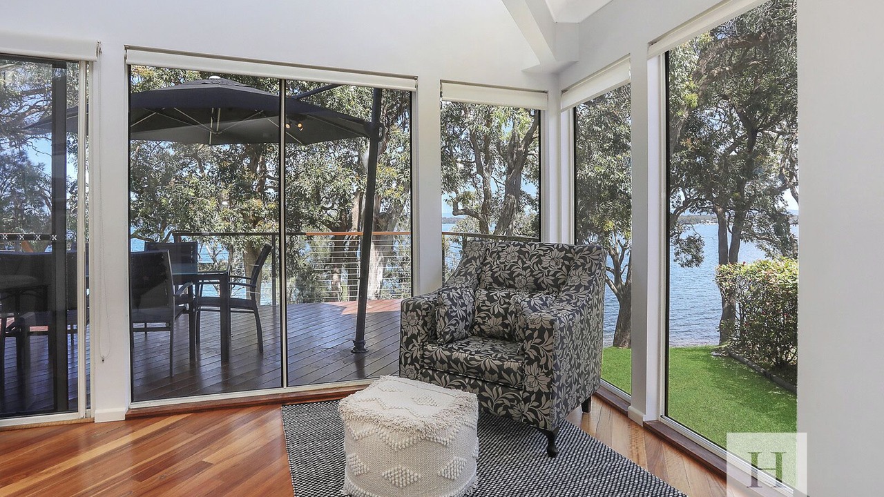 Photo of Livingroom in Summerland Point