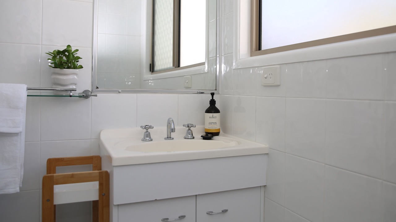 Photo of Bathroom in Moffat Beach