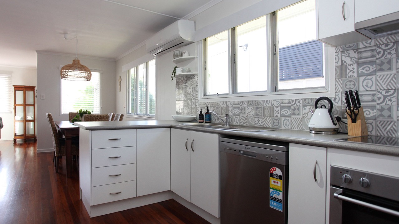 Photo of Kitchen in Moffat Beach