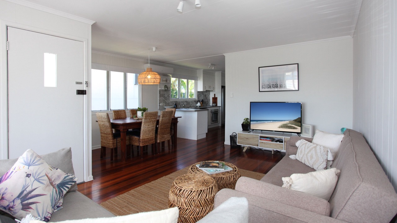 Photo of Livingroom in Moffat Beach