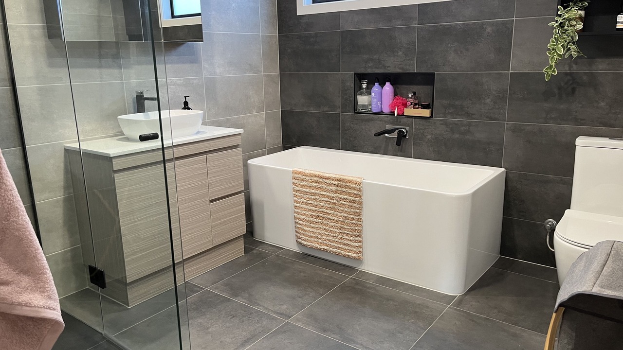 Photo of Bathroom in Coongulla
