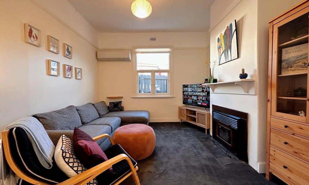 Photo of Livingroom in South Hobart