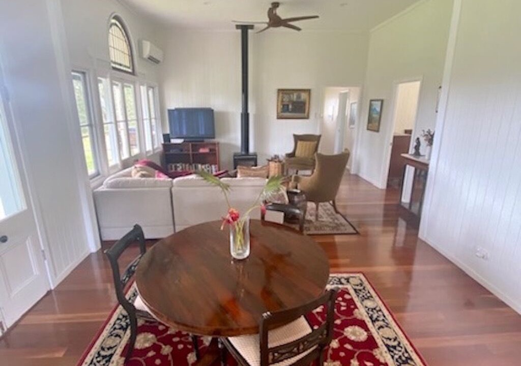 Photo of Livingroom in Doon Doon
