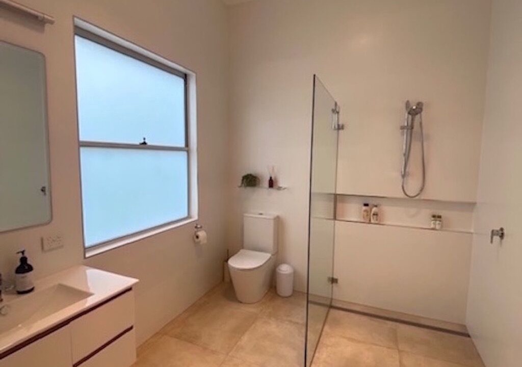 Photo of Bathroom in Doon Doon