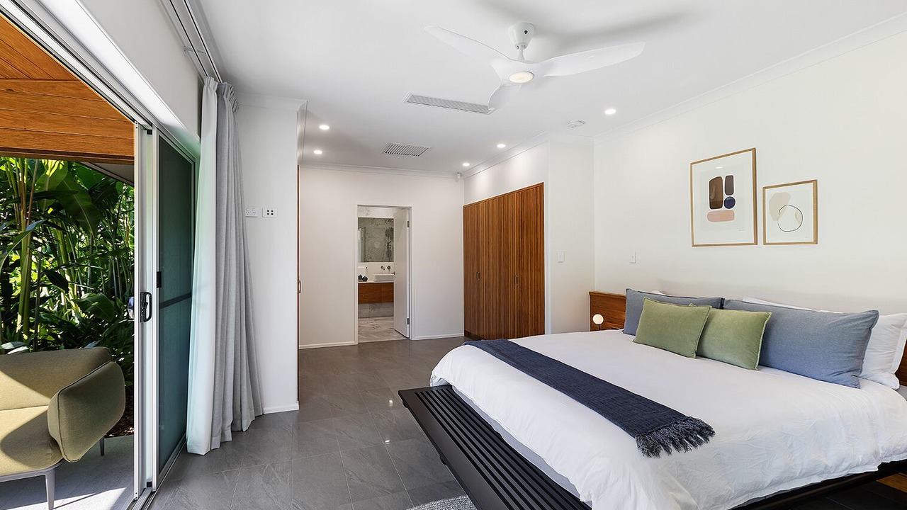Photo of Bedroom in Flametree