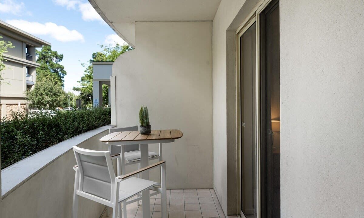 Photo of Patio Balcony in Adelaide Central Business District