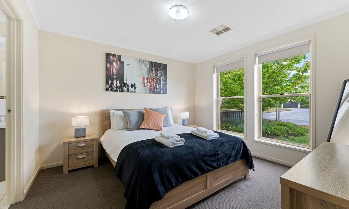 Photo of Bedroom in Dover Gardens