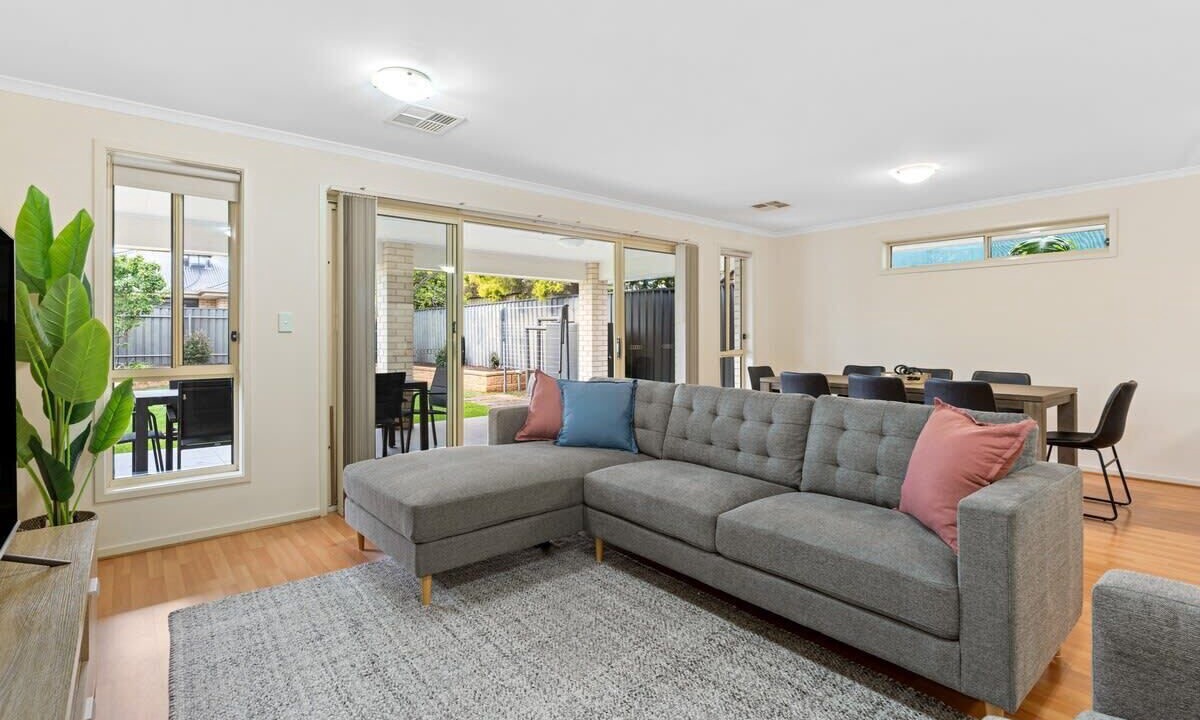 Photo of Livingroom in Dover Gardens