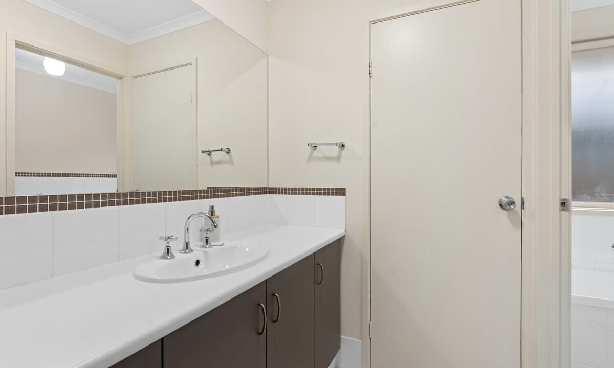 Photo of Bathroom in Dover Gardens