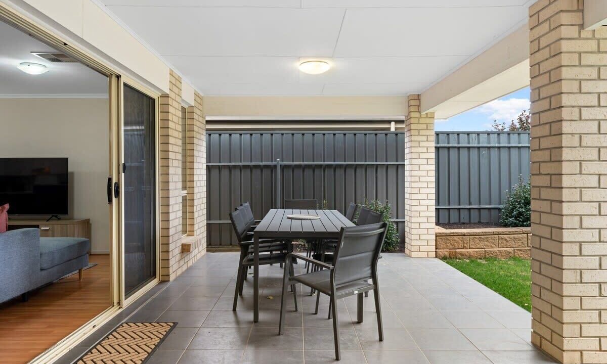 Photo of Outdoor in Dover Gardens