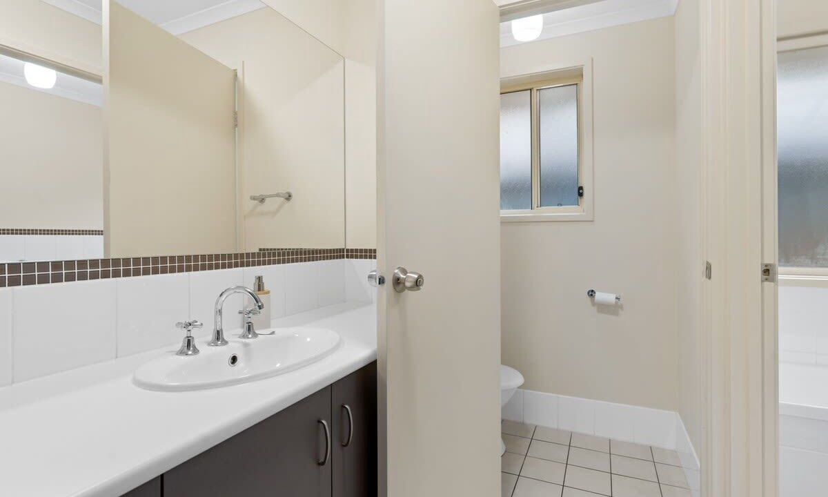 Photo of Bathroom in Dover Gardens