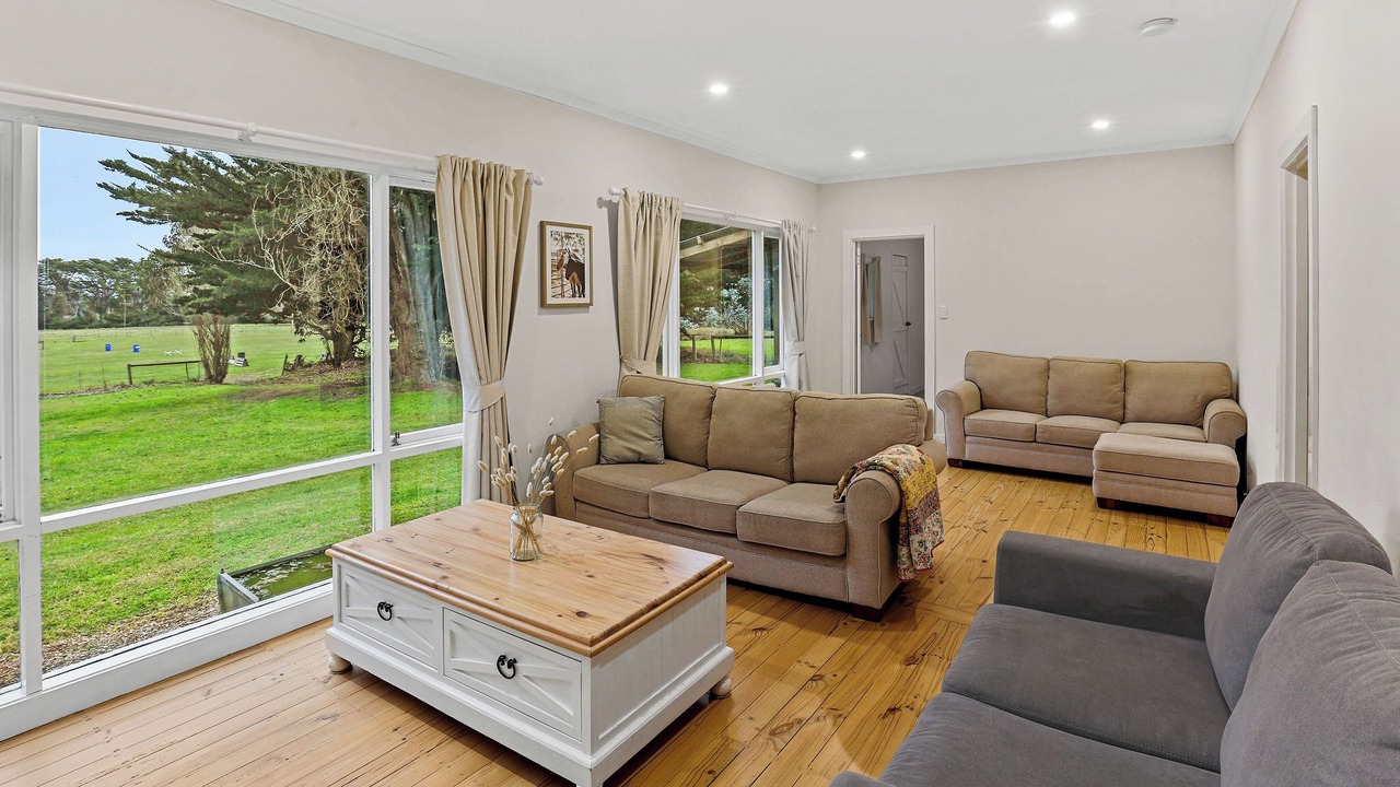 Photo of Livingroom in Yahl
